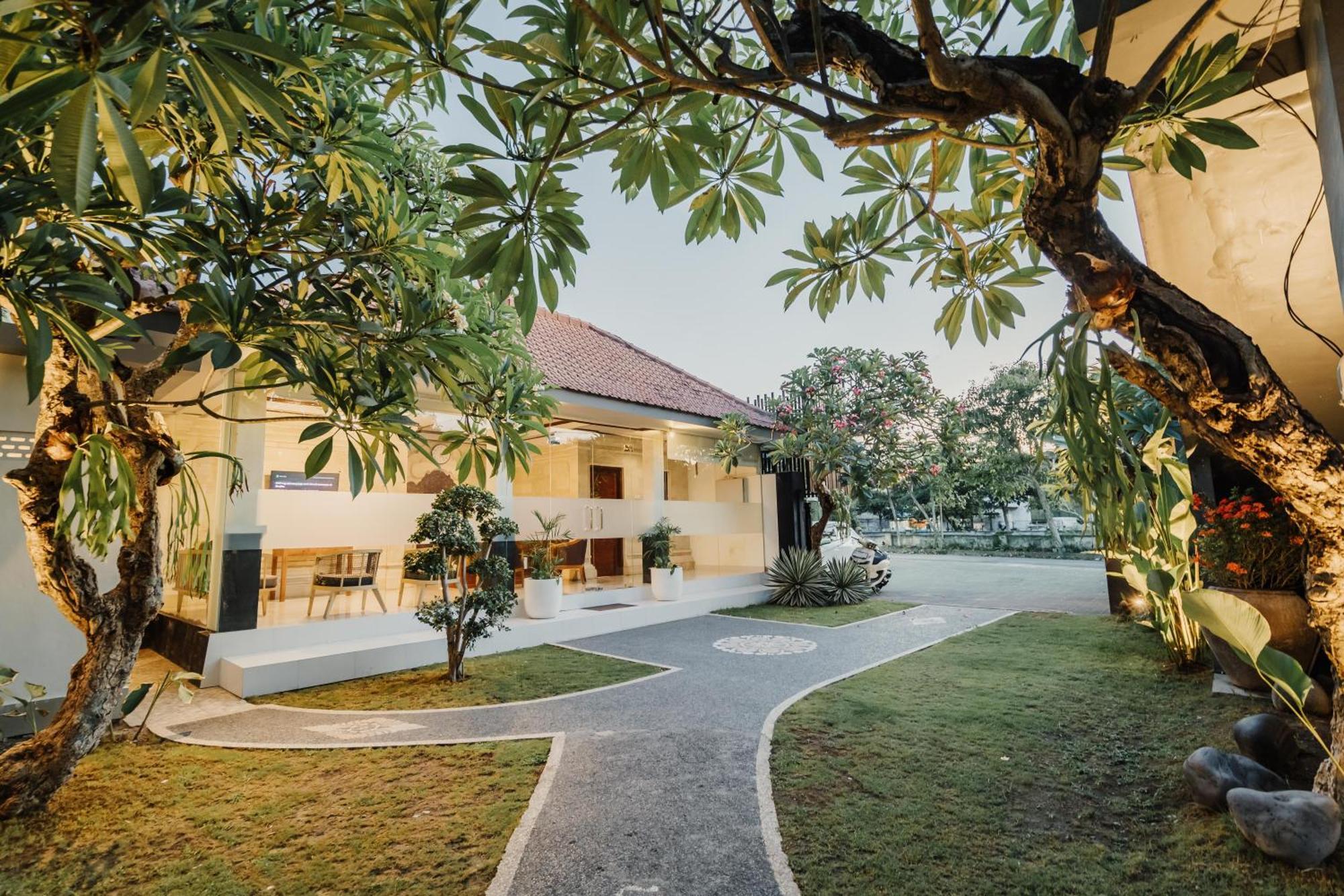 You Suite Seminyak Легіан Екстер'єр фото